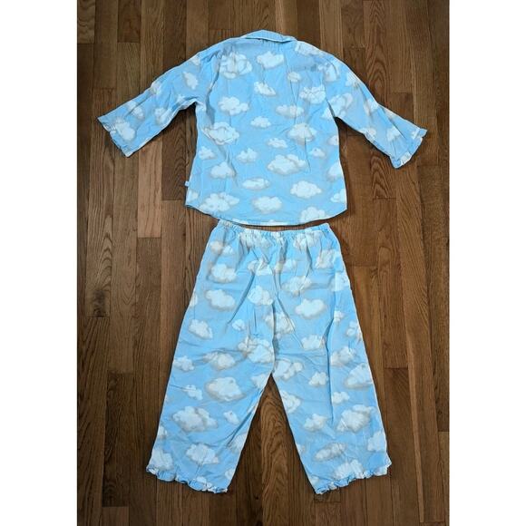 Nick & Nora 100% Cotton Cloud Pajamas Set Ruffle Hem Capri Medium - Picture 2 of 6